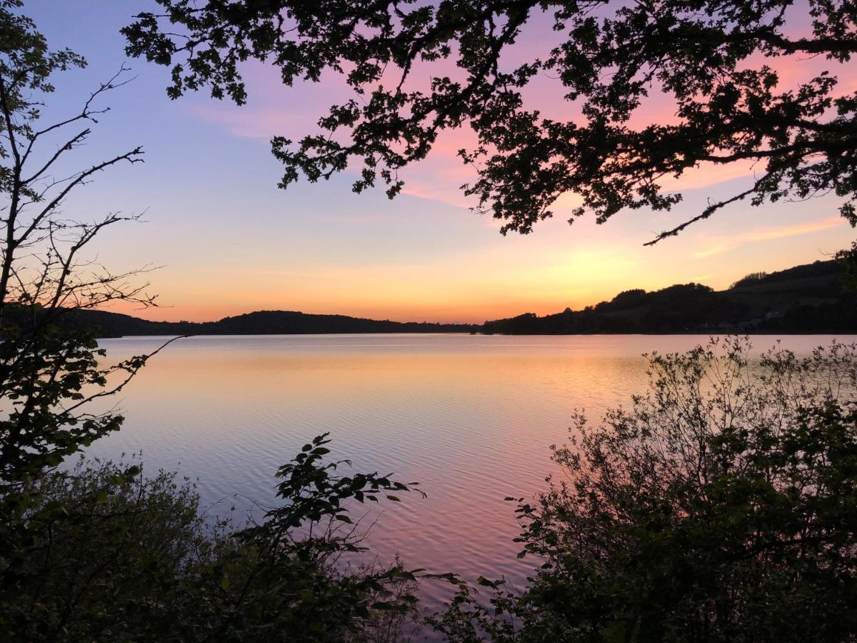 Au Bord Du Lac IV Montigny-en-Morvan Zewnętrze zdjęcie